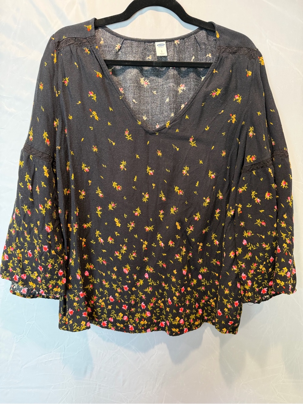 Old Navy floral peasant blouse